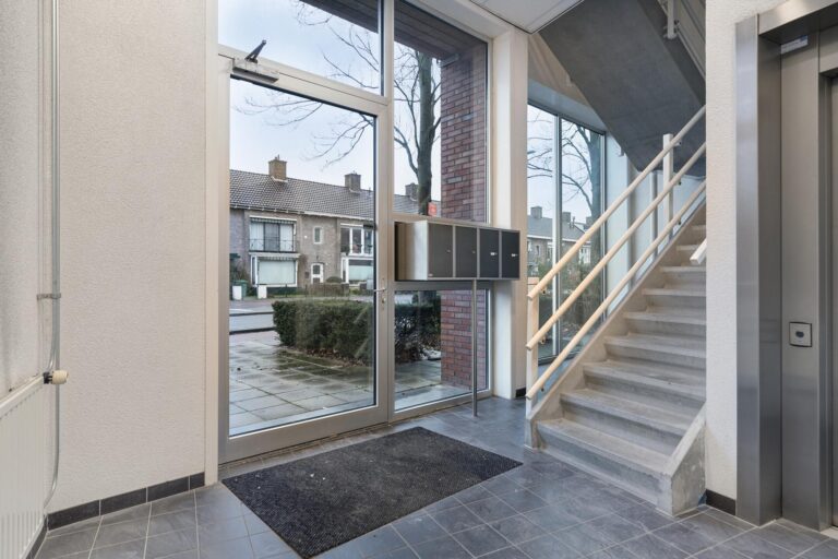 Roosendaal – Laan van Limburg 1 – Foto 8