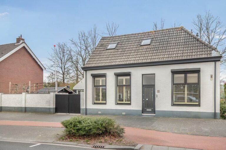 Bergen Op Zoom – Ravelstraat 30 – Hoofdfoto