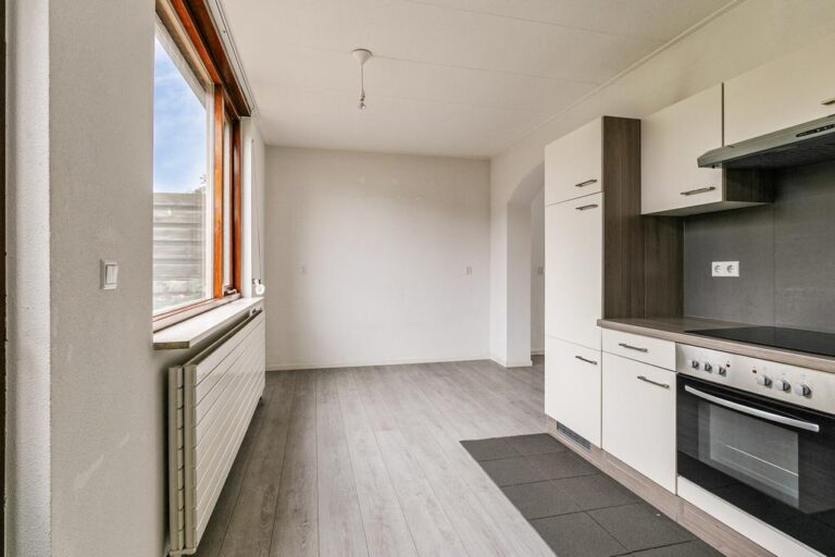 Roosendaal – Van Goghlaan 248 – Foto 8