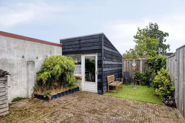 Leeuwstraat 11 Halsteren – Foto