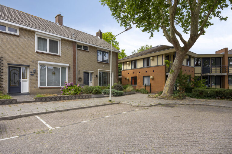 Bergen Op Zoom – Peter Benoitstraat 19 – Foto 11